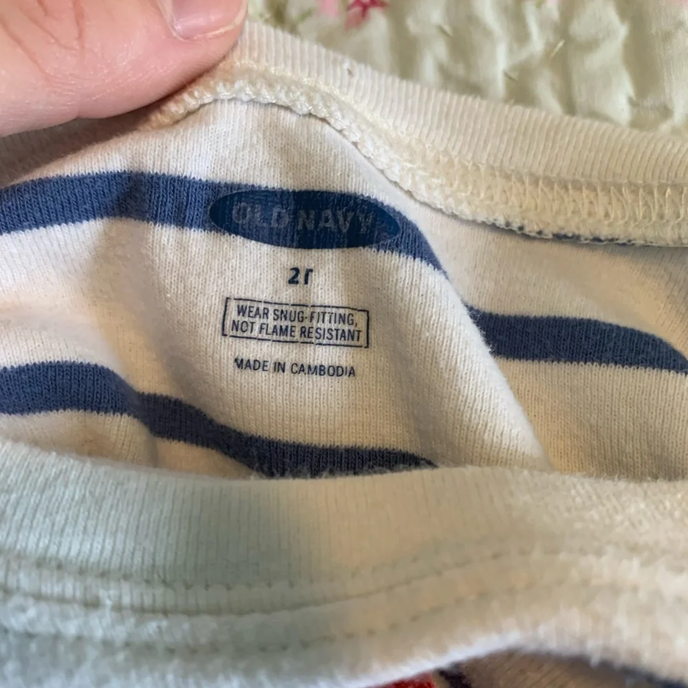 Old Navy Toddler Outfit - Picture 7 of 7